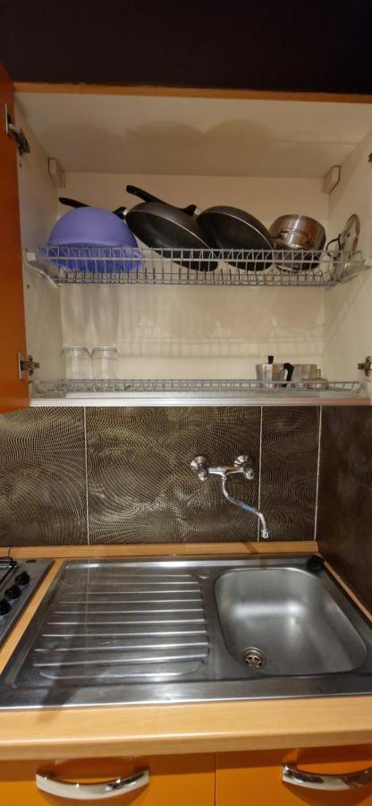 1-Zimmer Appartment In Aprilia Marittima Mit Gemeinschaftspool ภายนอก รูปภาพ